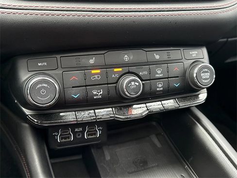 Used 2022 Dodge Durango R/T w/ Blacktop Package image 25