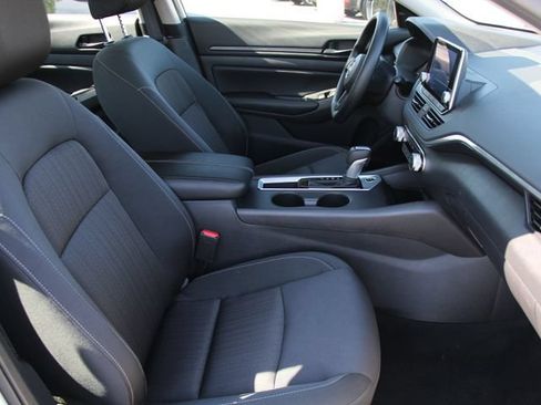 Certified 2025 Nissan Altima 2.5 S FWD image 29