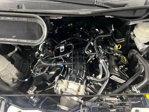 Used 2023 Ford Transit 350 XLT image 34