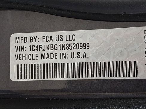 Used 2022 Jeep Grand Cherokee L Limited image 35