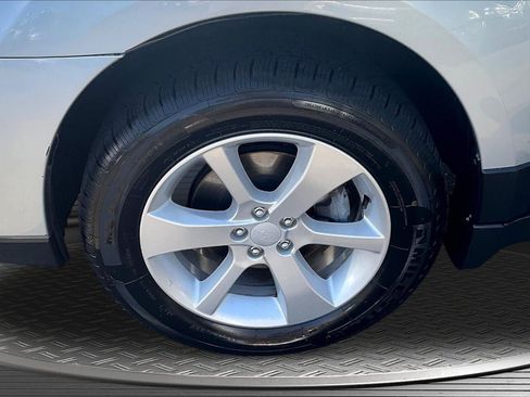Used 2013 Subaru Outback 2.5i Premium AWD/4WD image 32