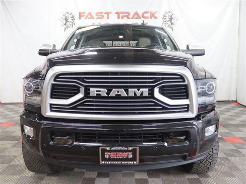Used 2018 RAM 2500 Limited image 2