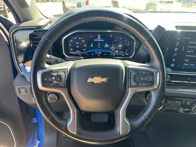 Certified 2025 Chevrolet Silverado 1500 LT AWD/4WD image 18