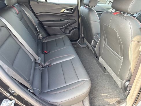 Used 2026 Chevrolet Trax RS image 19