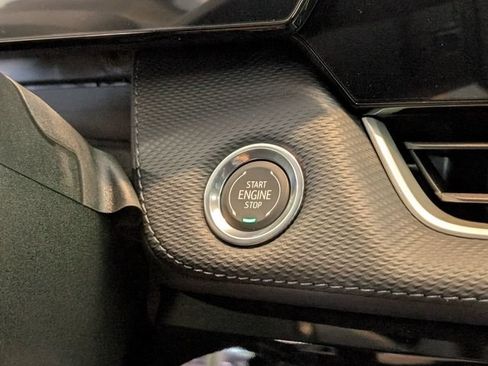 New 2026 Chevrolet Equinox LT w/ Midnight Edition FWD image 23