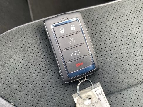 New 2025 Jeep Grand Cherokee L Altitude image 33