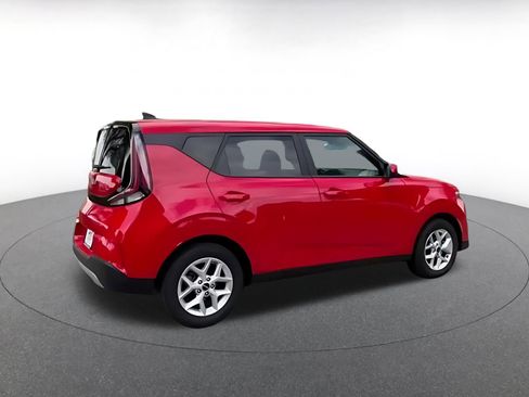 Used 2025 Kia Soul LX w/ LX Technology Package image 15
