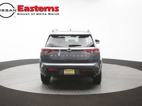 Used 2025 Nissan Pathfinder SV FWD image 38