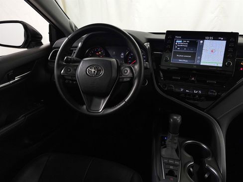 Used 2023 Toyota Camry XSE w/ Navigation Package image 16