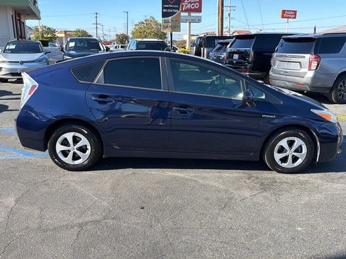 Used 2013 Toyota Prius Two FWD image 7