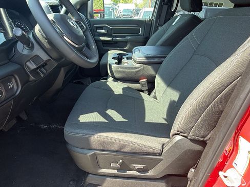 Used 2026 RAM 2500 Big Horn AWD/4WD image 17