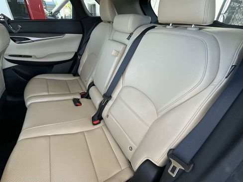 Used 2022 INFINITI QX50 Luxe image 26