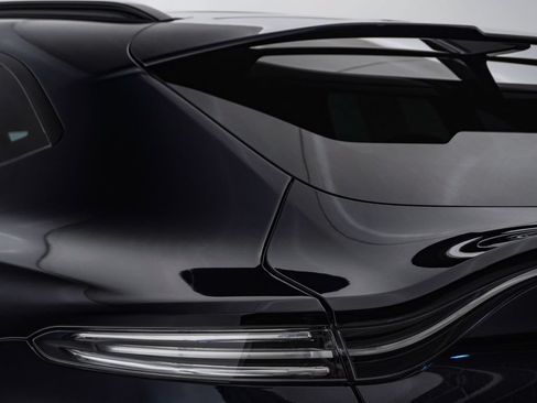 Used 2025 Aston Martin DBX 707 AWD/4WD image 13