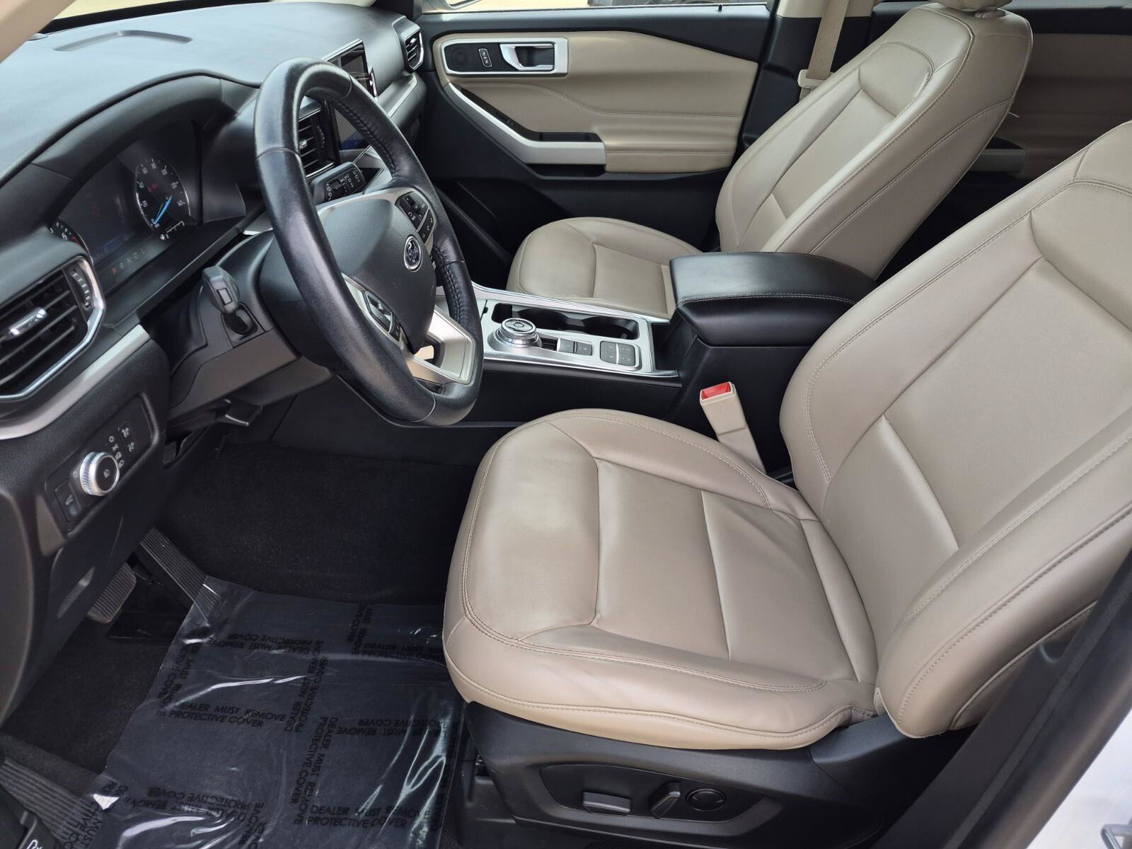 Used 2022 Ford Explorer XLT w/ Equipment Group 202A RWD image 14