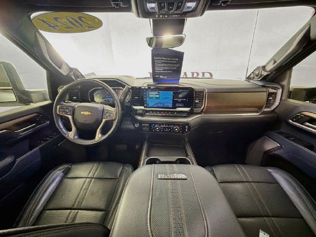 Used 2024 Chevrolet Silverado 2500 High Country w/ High Country Premium Package AWD/4WD image 31