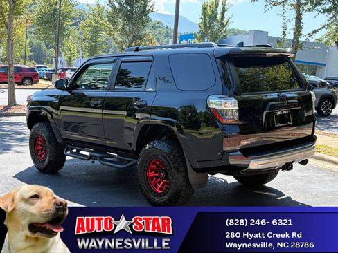 Used 2024 Toyota 4Runner TRD Off-Road Premium w/ 4Runner Black Package (TMS) AWD/4WD image 6