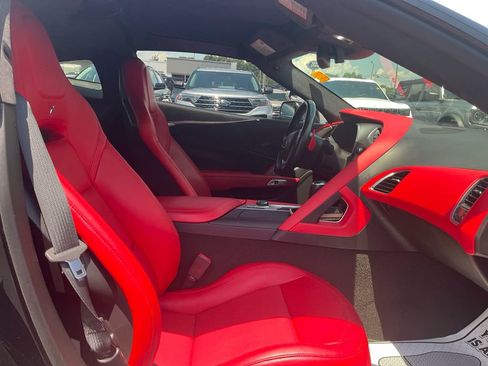 Used 2018 Chevrolet Corvette Z06 RWD image 12