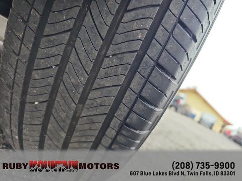 Used 2025 Ford Escape ST-Line image 9