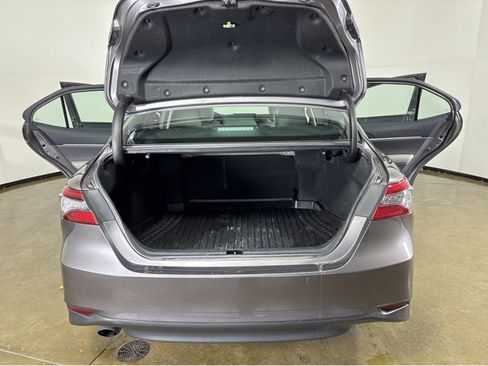 Used 2023 Toyota Camry XLE image 19