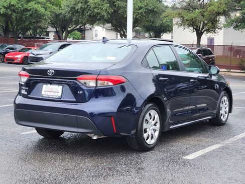 Certified 2025 Toyota Corolla LE FWD image 4