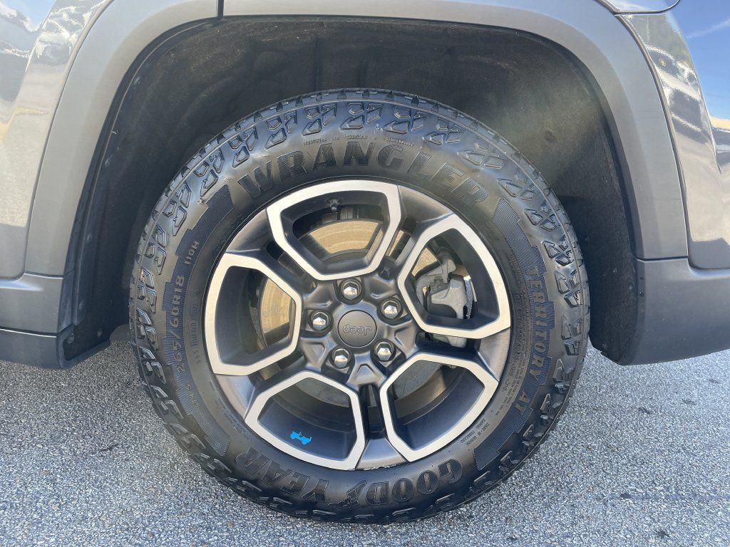 Certified 2024 Jeep Grand Cherokee Trailhawk AWD/4WD image 10