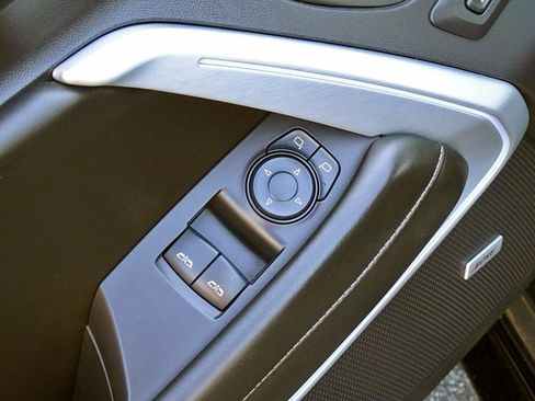 Used 2016 Chevrolet Camaro SS RWD image 29
