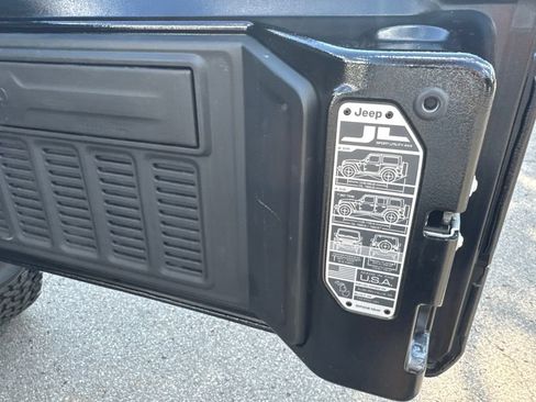 Used 2023 Jeep Wrangler Unlimited Sport AWD/4WD image 73