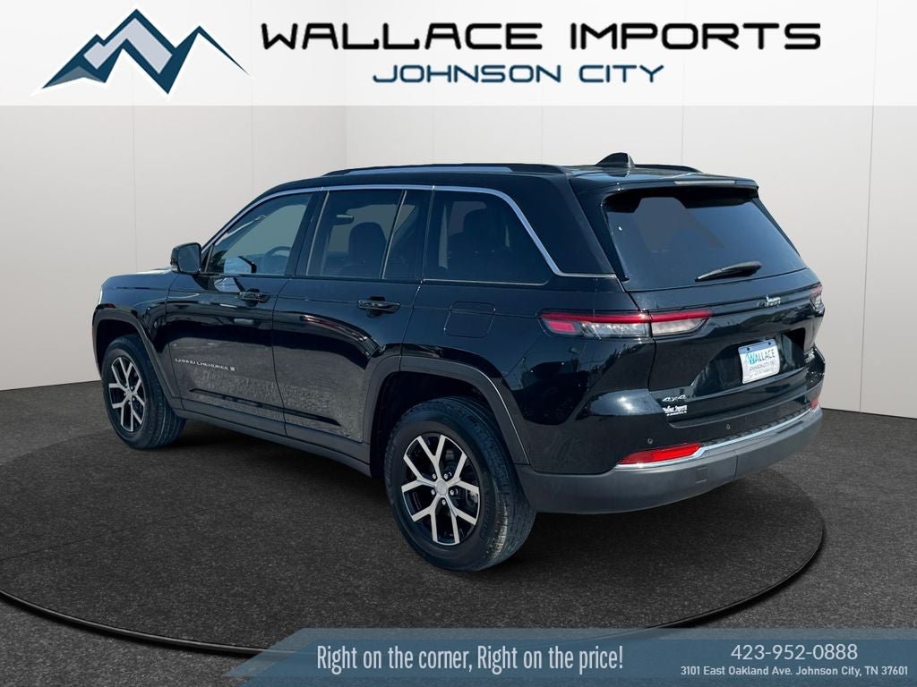 Used 2023 Jeep Grand Cherokee Limited AWD/4WD image 3