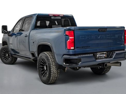 Used 2025 Chevrolet Silverado 2500 LTZ w/ LTZ Plus Package AWD/4WD image 9