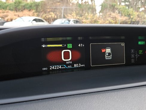 Used 2022 Toyota Prius Prime XLE image 22