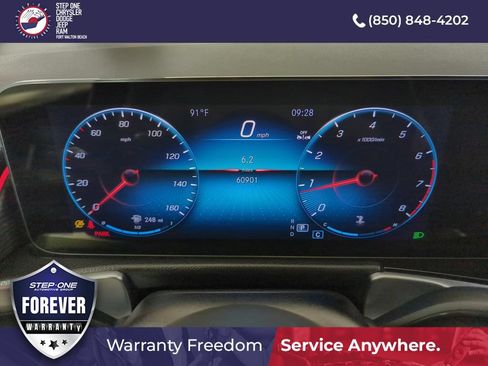 Used 2023 Mercedes-Benz GLB 250 4MATIC w/ Premium Package image 39