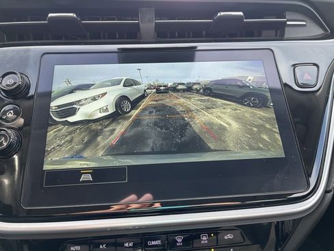 Used 2023 Chevrolet Bolt EUV LT w/ Comfort Package image 20