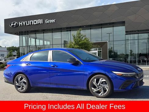 Used 2025 Hyundai Elantra SEL FWD image 1