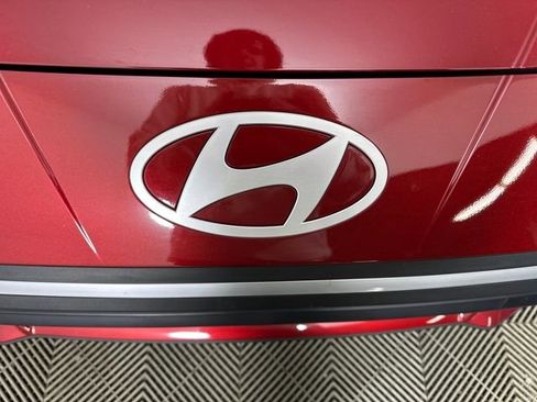 Certified 2024 Hyundai Elantra SEL image 9