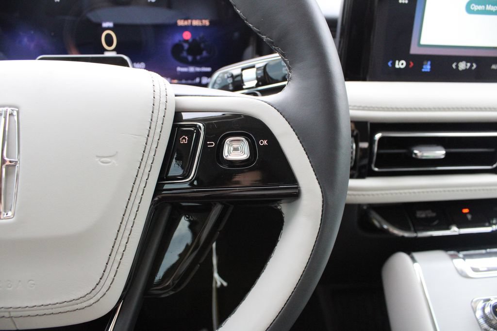 New 2027 Lincoln Aviator Reserve AWD/4WD image 13