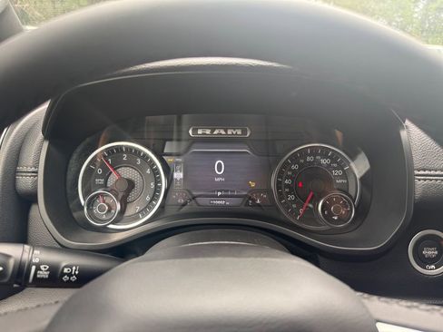 Used 2025 RAM 1500 Laramie AWD/4WD image 20