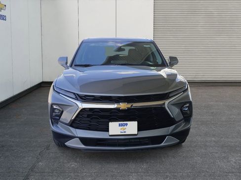 Used 2025 Chevrolet Blazer LT FWD image 8
