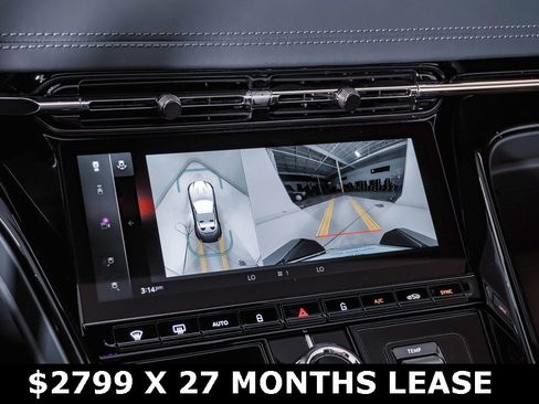 Used 2025 Aston Martin DB12 Volante image 30