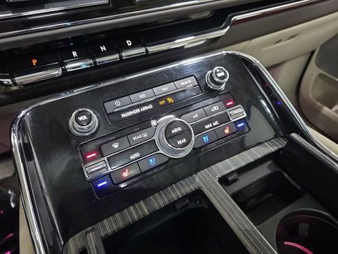 Used 2023 Lincoln Navigator Black Label image 24