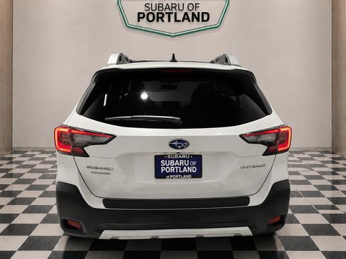 Certified 2023 Subaru Outback Limited AWD/4WD image 3