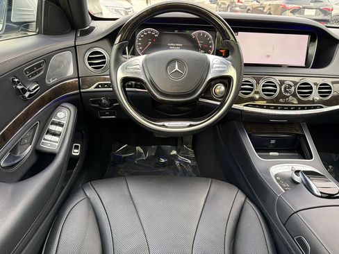 Used 2015 Mercedes-Benz S 550 Sedan w/ Premium 1 Package image 19