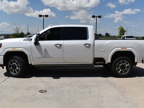 Used 2023 GMC Sierra 2500 Denali w/ Denali Ultimate Package AWD/4WD image 10