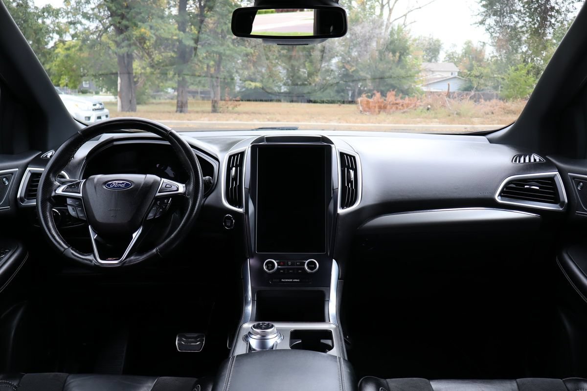 Used 2023 Ford Edge ST AWD/4WD image 16