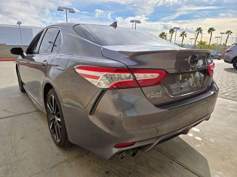Used 2020 Toyota Camry XSE image 3