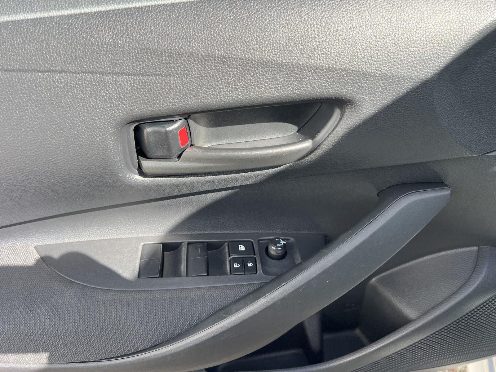 Used 2025 Toyota Corolla LE FWD image 15
