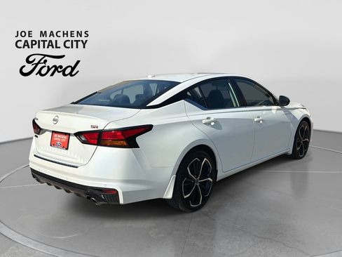 Used 2023 Nissan Altima 2.5 SR FWD image 5