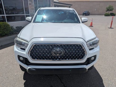 Used 2019 Toyota Tacoma TRD Off-Road AWD/4WD image 7