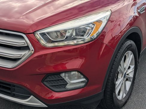 Used 2019 Ford Escape SEL image 12