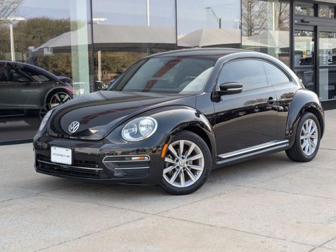 Used 2017 Volkswagen Beetle 1.8T SE image 1