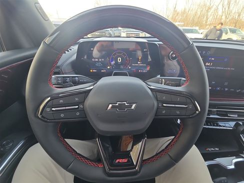 New 2026 Chevrolet Traverse RS image 11